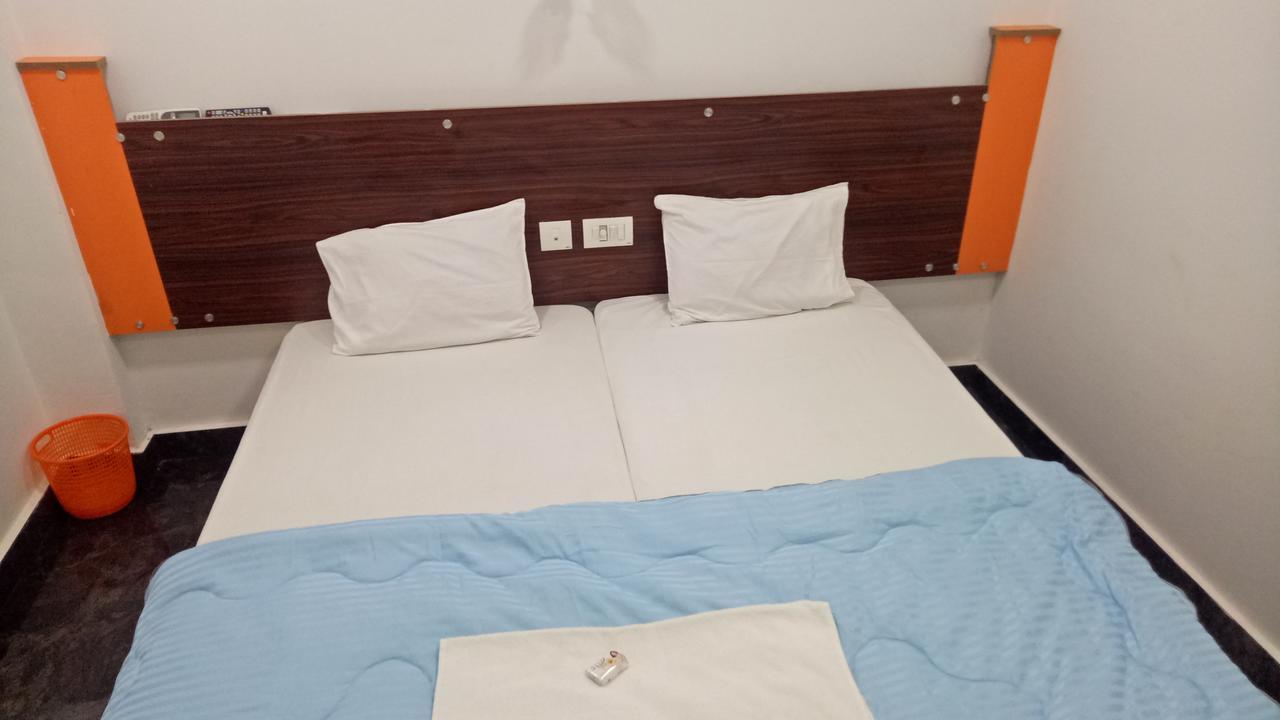 Mugal Beach Resort Alappuzha Buitenkant foto